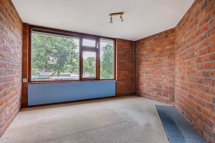 Hoofdslaapkamer aan de achterzijde